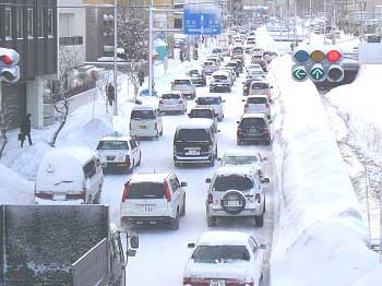 冬場の渋滞解消等が課題の創成川通画像